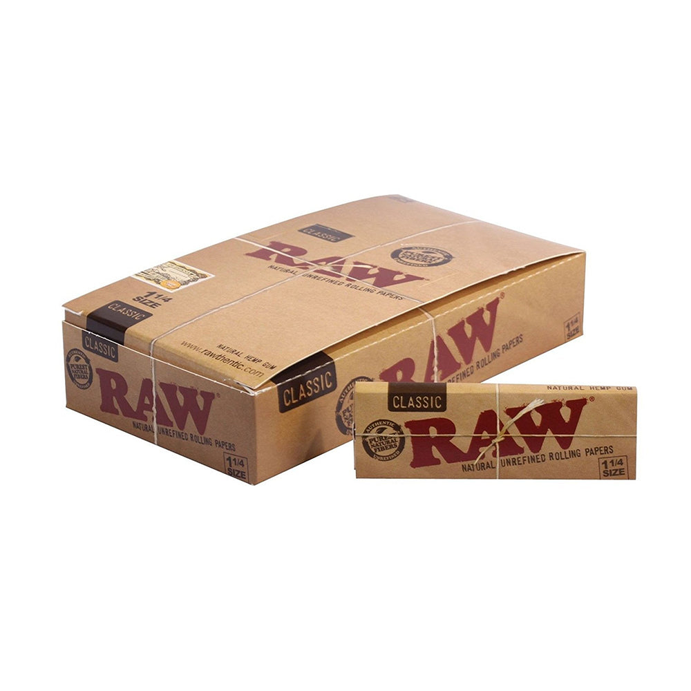 RAW Classic 1 1¼Rolling Papers (Pack of 24)